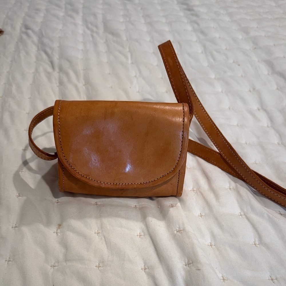 Chic Tan Leather Mini Bag (8)